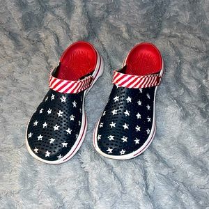 Skechers Patriotic Clogs Ladies Size 6